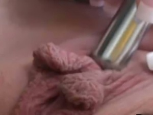 Blonde pregnant girl masturbates her shaved cunt