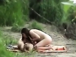 Horny Couple Being Spied On At The Beach