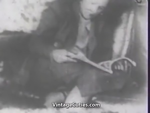 Dentist fucks a patient girl (1930s Vintage)