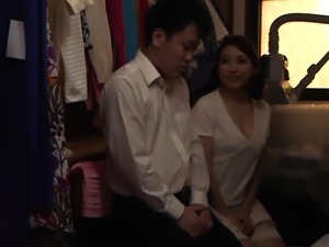 Japanese Young Fellow Enjoy Affair With Not His Aunty