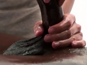 Amateur Handjob massage with oil