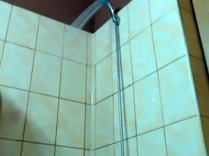 Hot Brunette Webcam Girl In The Shower Part 2