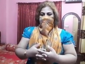 Hot, unsatisfied Indian Desi aunty Didi is horny and talks about sex