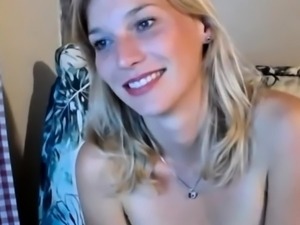 Stunning webcam woman