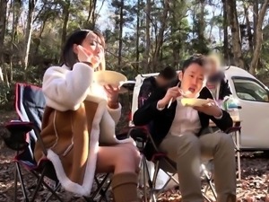 Cute Asian babe has wild sex with her lover in the outdoors