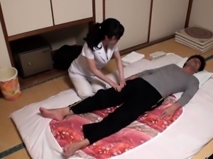 Subtitle Japanese milf handjob hotel massage gone wrong
