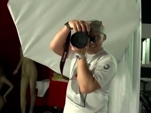 Deutsche Milf Dirty Tina vernascht BBC beim Foto Shooting