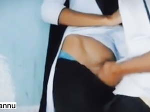 Desi pakistani college student leaked sex MMS video in Hindi audio, Desi pak...